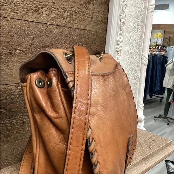 🤎 Patricia Nash Leather Tassel Crossbody Bag – Brown - Picture 6 of 9